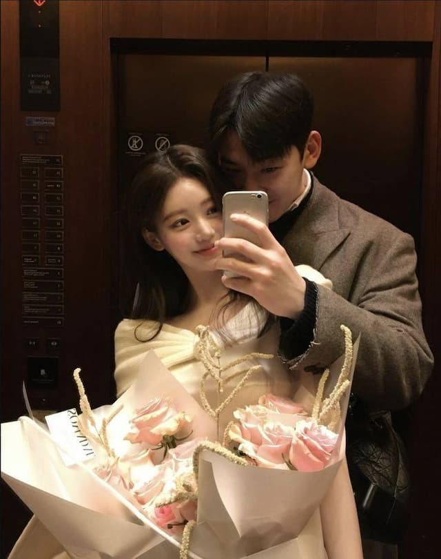 Truyện Nam chính trọng sinh, nhưng người được lợi là tôi