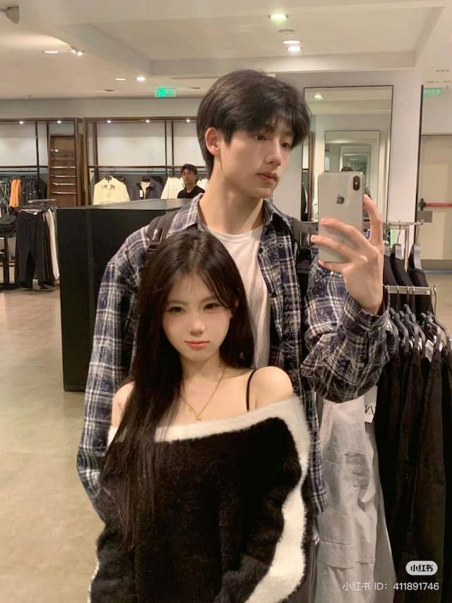 Truyện Trùm trường quy gối trước mặt tôi