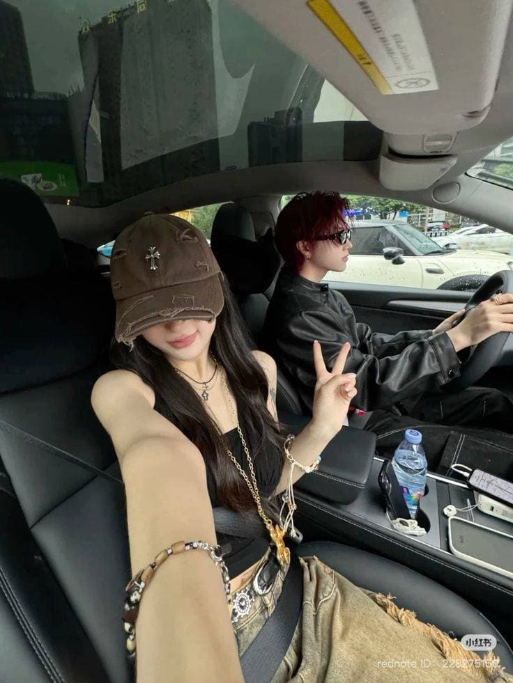 Truyện Vô tình trở thành bạn gái của tổng tài